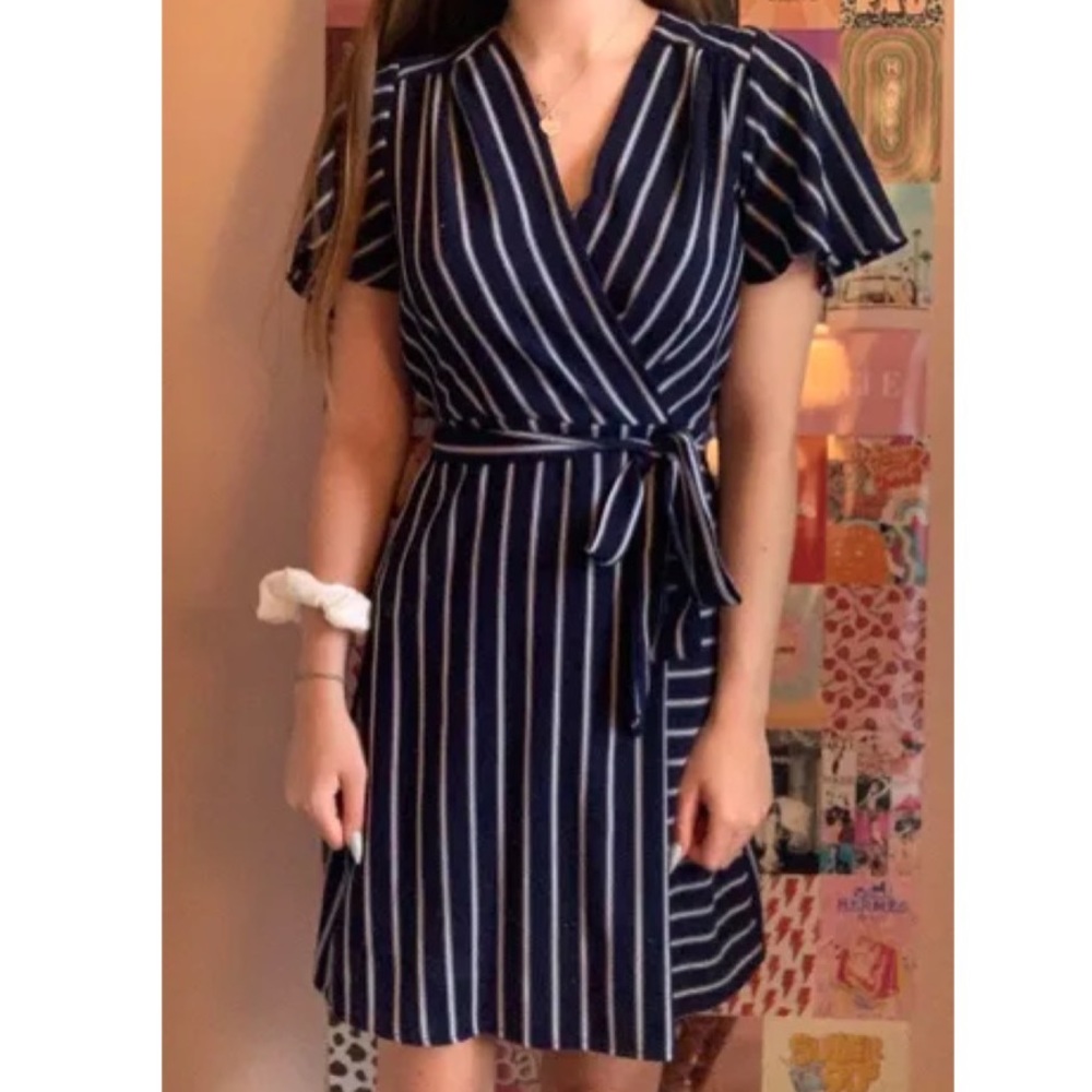 Monteau blue strip dress- Size large